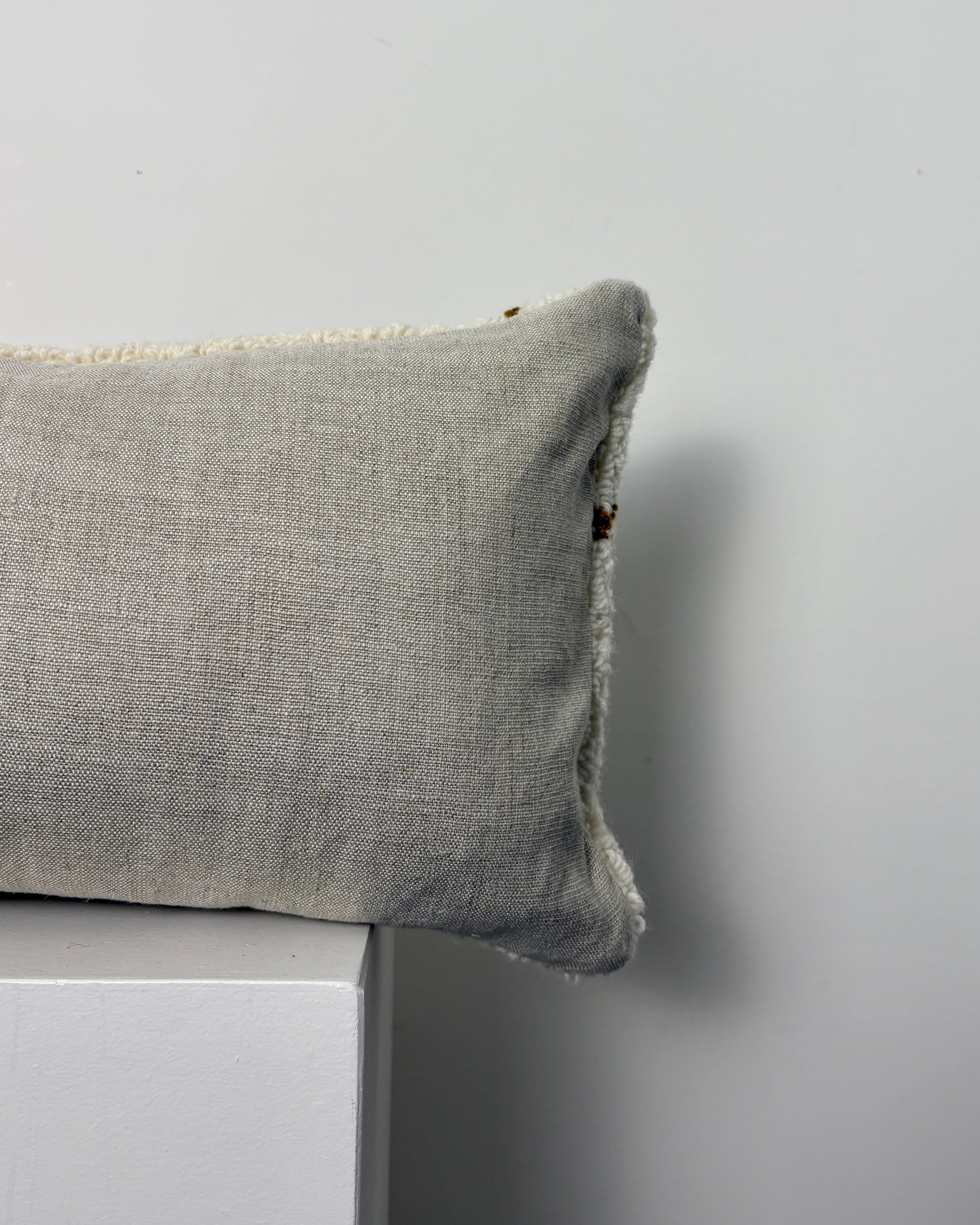 'Rottingdean' | Tufted Rectangle Cushion