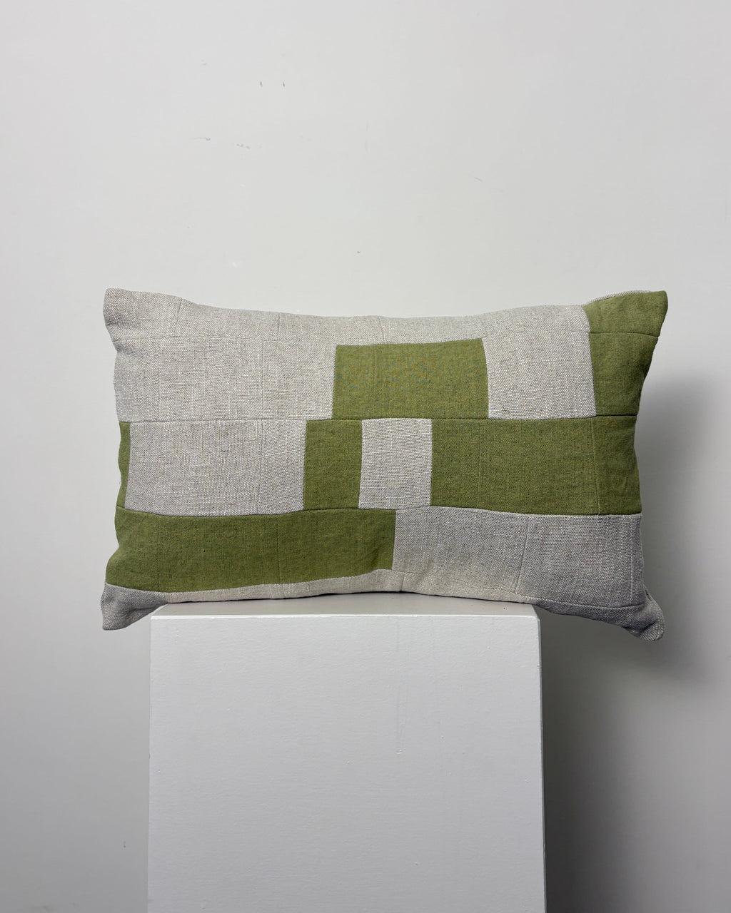'Serpent' | Seamed Linen Rectangle Cushion